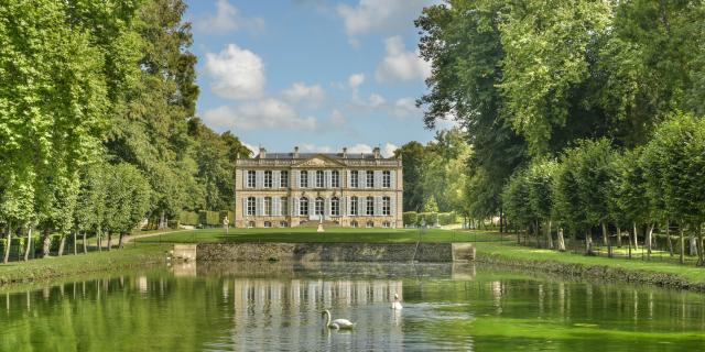 Château De Canon Miroir D'eau