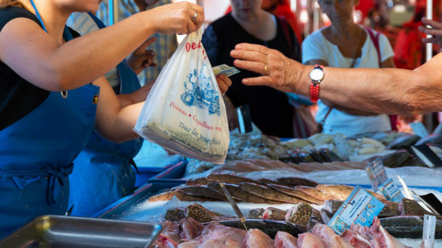 Marché à Lisieux Normandie (1)