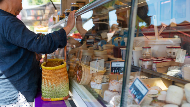 Marché à Lisieux Normandie (2)