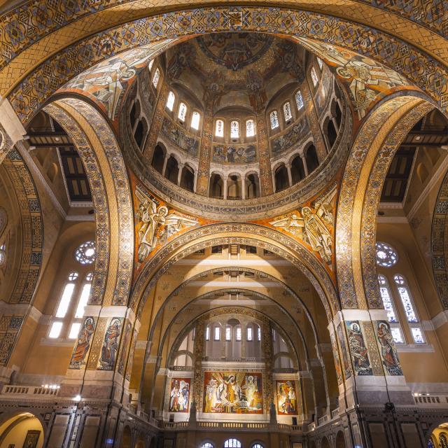 Basilique Sainte-Thérèse de Lisieux