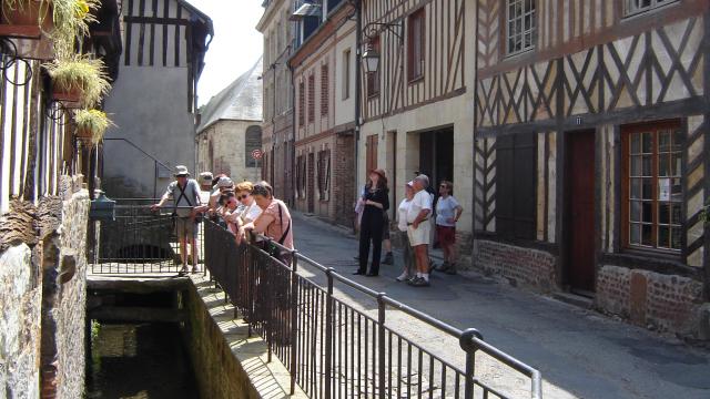 visite-guide-rue-des-religieuses-orbec.jpg