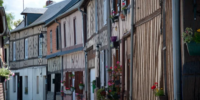 Rue De Moyaux