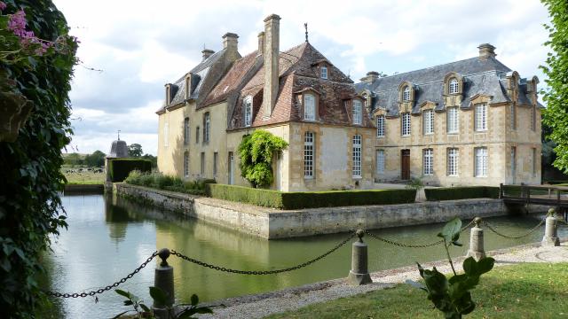 Chateau De Carel Saint Pierre Sur Dives (2)