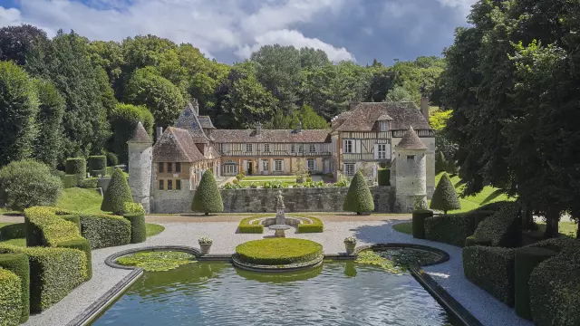 Connaissance Des Arts Chateau Et Jardin De Boutemont