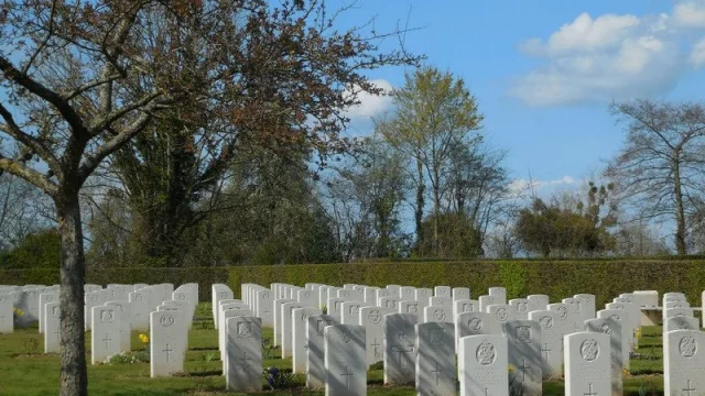 Cimetiere Militaire Britannique Saint Desir 3