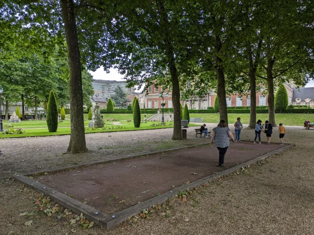 Terrain Petanque Jardin Public Lisieux