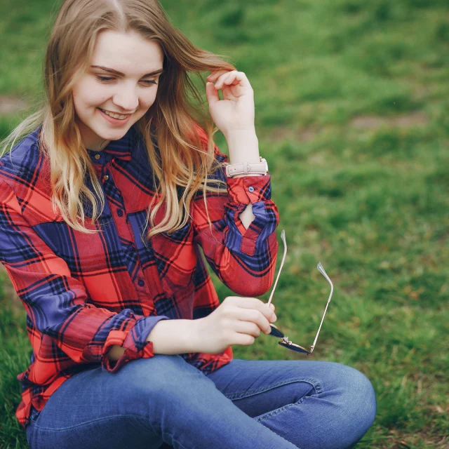 Adolescente dans un parc